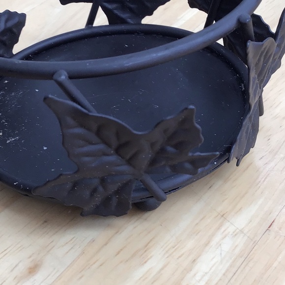 Kohl’s Round Candle Holder 3 7/8” Diameter - Picture 2 of 4